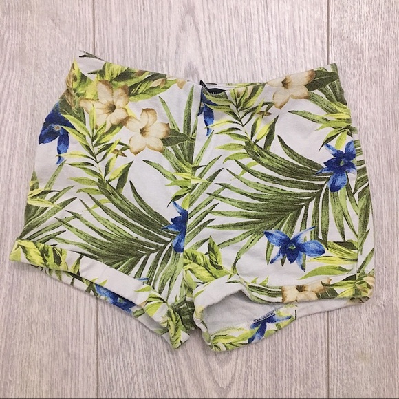 Palm tree high waisted shorts - Picture 1 of 3